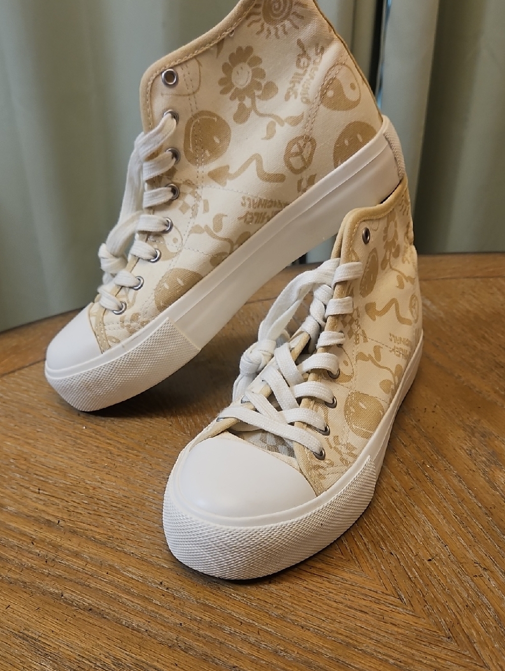 Maurices Cream Graphic High-Top Sneakers